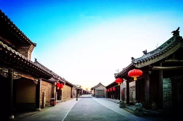 皇冠地下城选关版